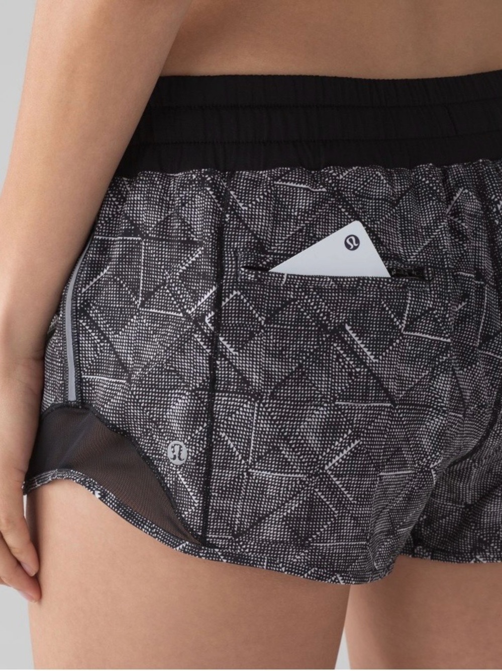 Lululemon Hotty Hot Running Shorts • MSRP $68 • Size 4 (Read Below) - Picture 4 of 6